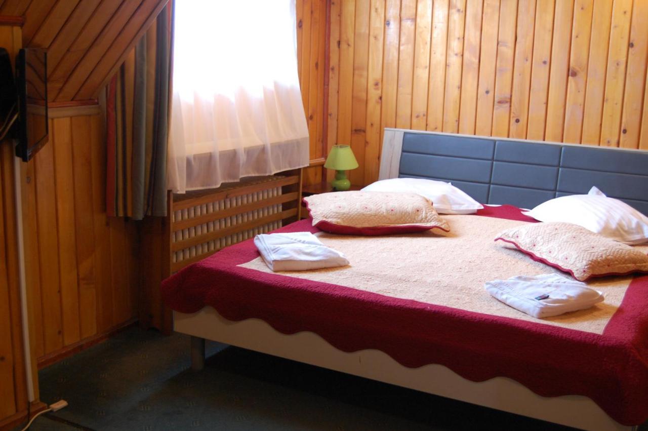 Hotel Bucegi Portile Regatului Пырыул-Рече Экстерьер фото
