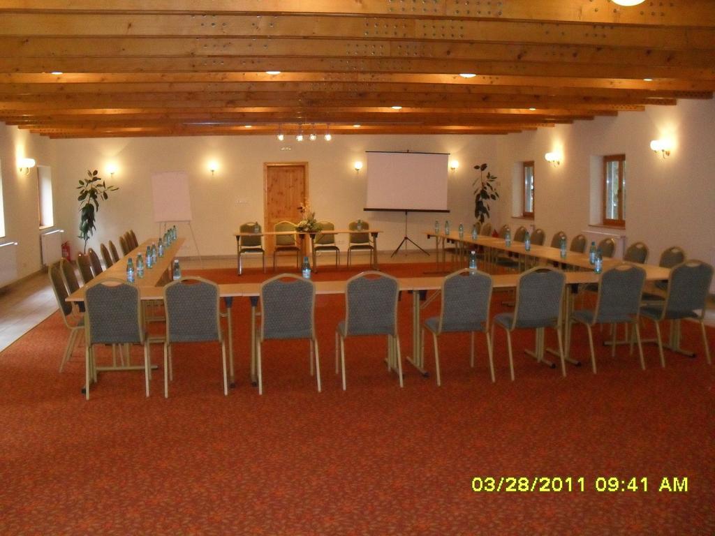 Hotel Bucegi Portile Regatului Пырыул-Рече Экстерьер фото