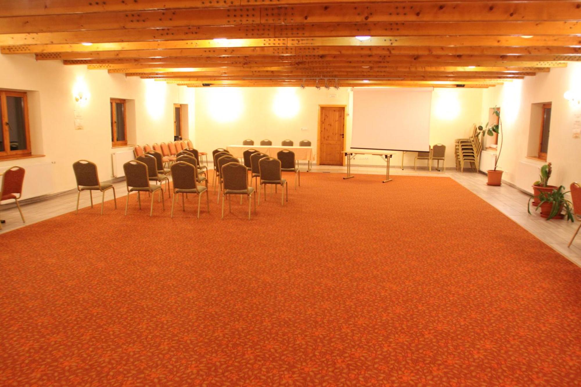 Hotel Bucegi Portile Regatului Пырыул-Рече Экстерьер фото