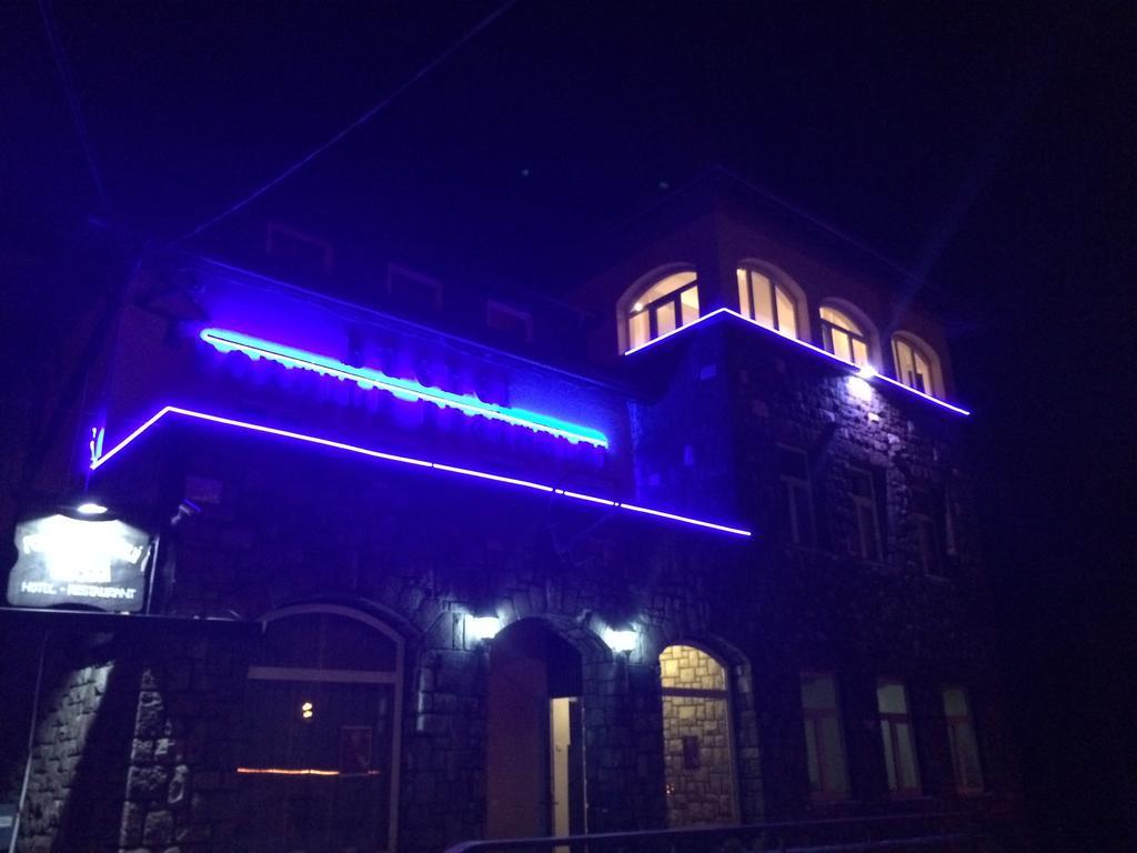 Hotel Bucegi Portile Regatului Пырыул-Рече Экстерьер фото