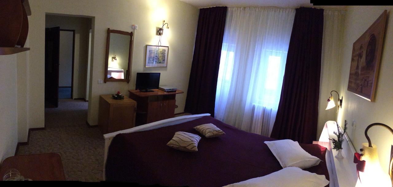 Hotel Bucegi Portile Regatului Пырыул-Рече Экстерьер фото