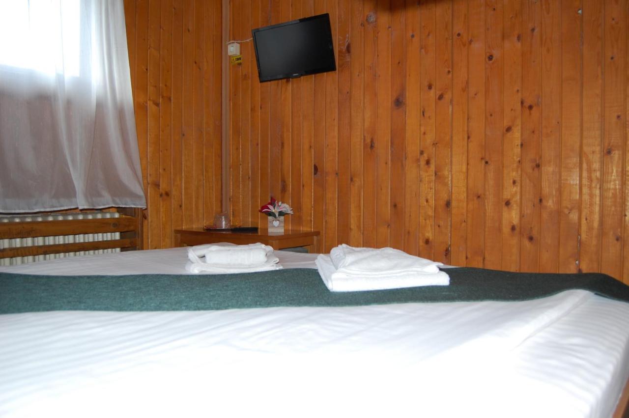 Hotel Bucegi Portile Regatului Пырыул-Рече Экстерьер фото