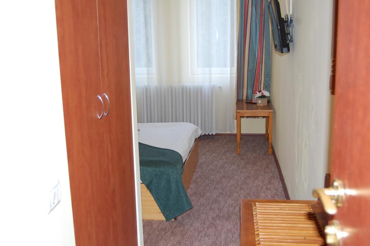Hotel Bucegi Portile Regatului Пырыул-Рече Экстерьер фото